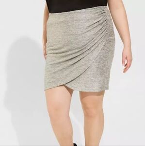 Torrid plus foil knit tulip hem mini skirt, 3XL, silver